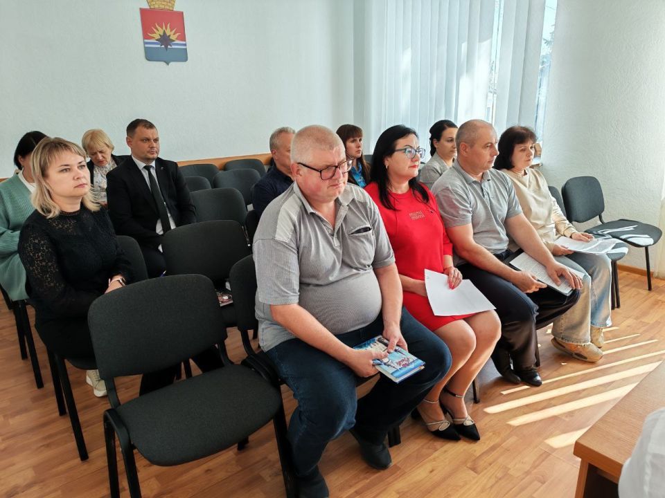 Заседание Торезского городского совета Заседание Торезского городского совета