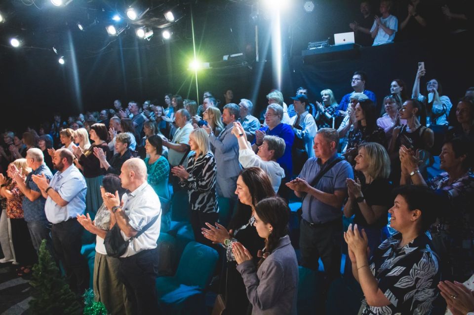 Счастье на пороге Донецкой муздрамы Счастье на пороге Донецкой муздрамы