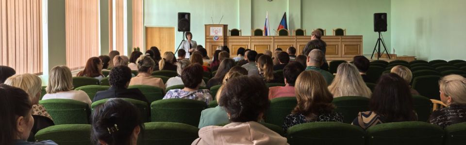 Наталья Великодная: Встреча с активистами. Провела встречу с активной молодежью Администрации округа, представителями депутатского корпуса Тельмановского муниципального совета, заместителями, членами Общественного совета Наталья Великодная: Встреча с активистами. Провела встречу с активной молодежью Администрации округа, представителями депутатского корпуса Тельмановского муниципального совета, заместителями, членами Общественного совета