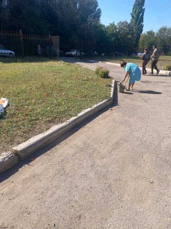 Сотрудники учреждений здравоохранения на Всероссийском субботнике "Зелёная Россия" Сотрудники учреждений здравоохранения на Всероссийском субботнике "Зелёная Россия"