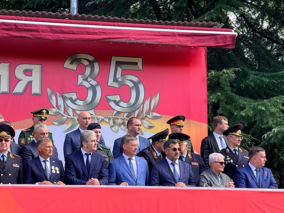 Константин Кузьмин: Принял участие в торжествах, посвященных 35-летию провозглашения Республики Южная Осетия Константин Кузьмин: Принял участие в торжествах, посвященных 35-летию провозглашения Республики Южная Осетия