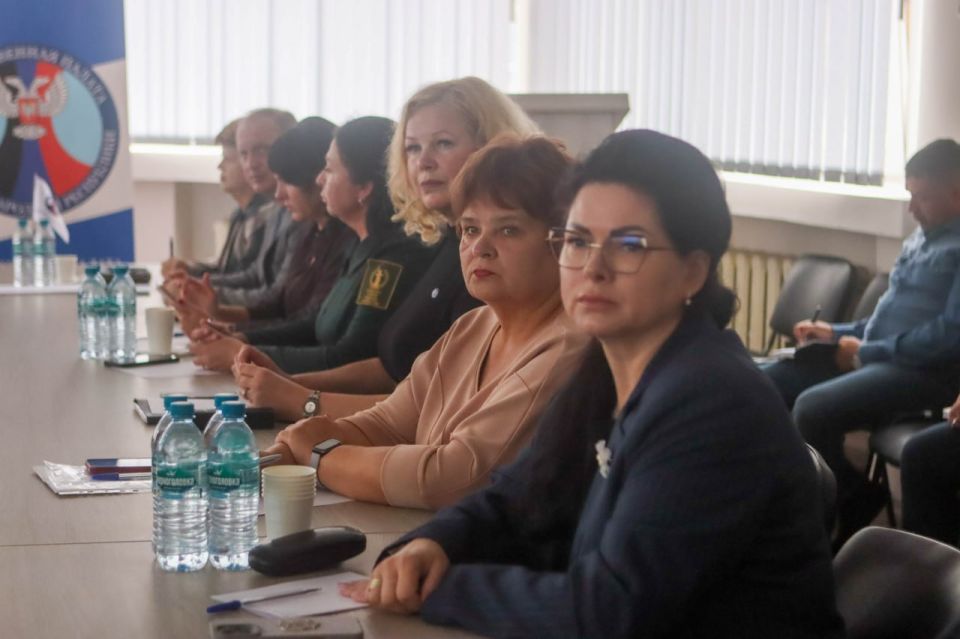 Повышение эффективности работы общественных советов обсудили в Донецке Повышение эффективности работы общественных советов обсудили в Донецке