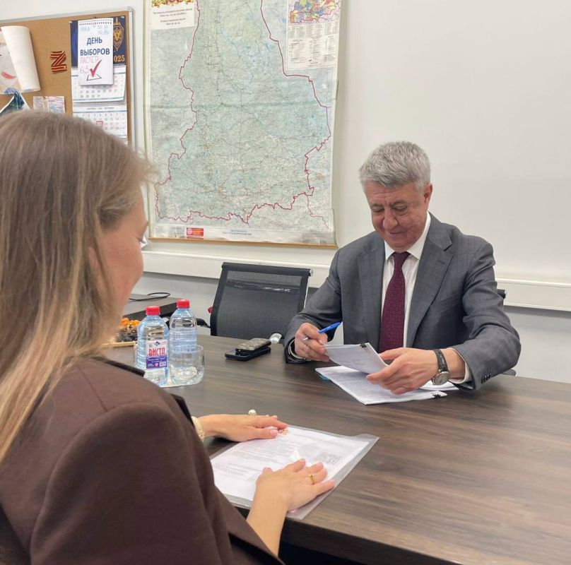 Сегодня с Департаментом внутренней политики Свердловской области подписал Соглашение от лица Свердловской областной организации имени Героя Советского Союза Ю.В. Исламова Общероссийской общественной организации «Российский... Сегодня с Департаментом внутренней политики Свердловской области подписал Соглашение от лица Свердловской областной организации имени Героя Советского Союза Ю.В. Исламова Общероссийской общественной организации «Российский...