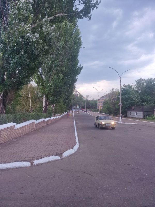 Сотрудники филиала №2 "ЕМЗ" ООО "ЮГМК Донецк" приняли участие во Всероссийском субботнике "Зелёная Россия" Сотрудники филиала №2 "ЕМЗ" ООО "ЮГМК Донецк" приняли участие во Всероссийском субботнике "Зелёная Россия"