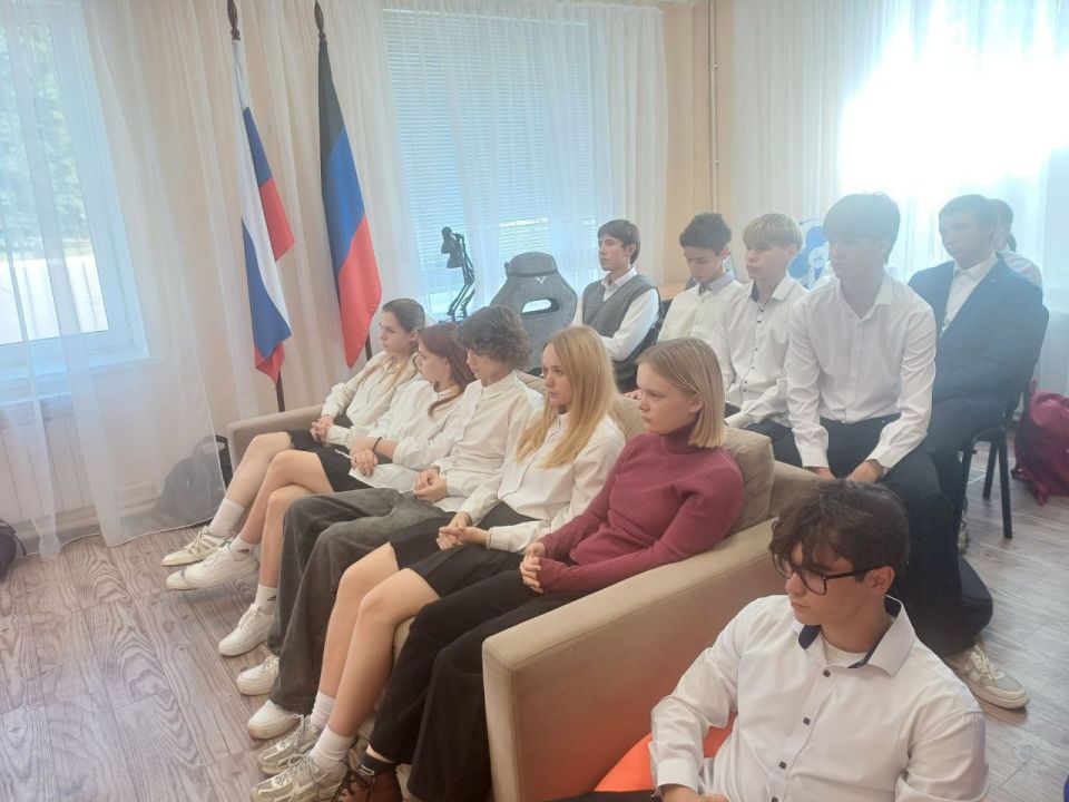 "Старший брат": Полезный диалог о службе и ответственности "Старший брат": Полезный диалог о службе и ответственности