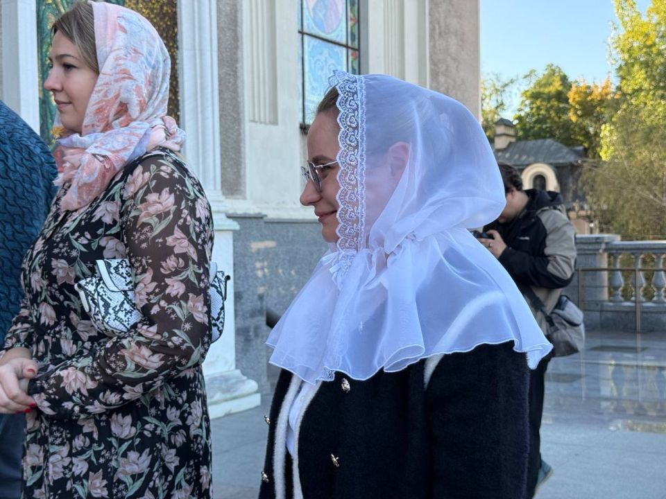 Помогаем людям в светлый праздник Помогаем людям в светлый праздник