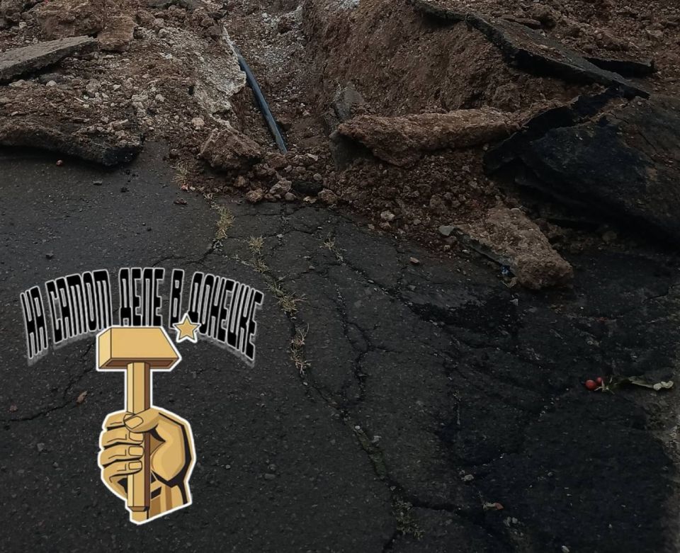 #нампишут. Родители Харцызска носят воду в детский сад своим детям!!! Просим обратить внимание, уже крик души от родителей детского сада города Харцызска №1 «Волшебница» #нампишут. Родители Харцызска носят воду в детский сад своим детям!!! Просим обратить внимание, уже крик души от родителей детского сада города Харцызска №1 «Волшебница»