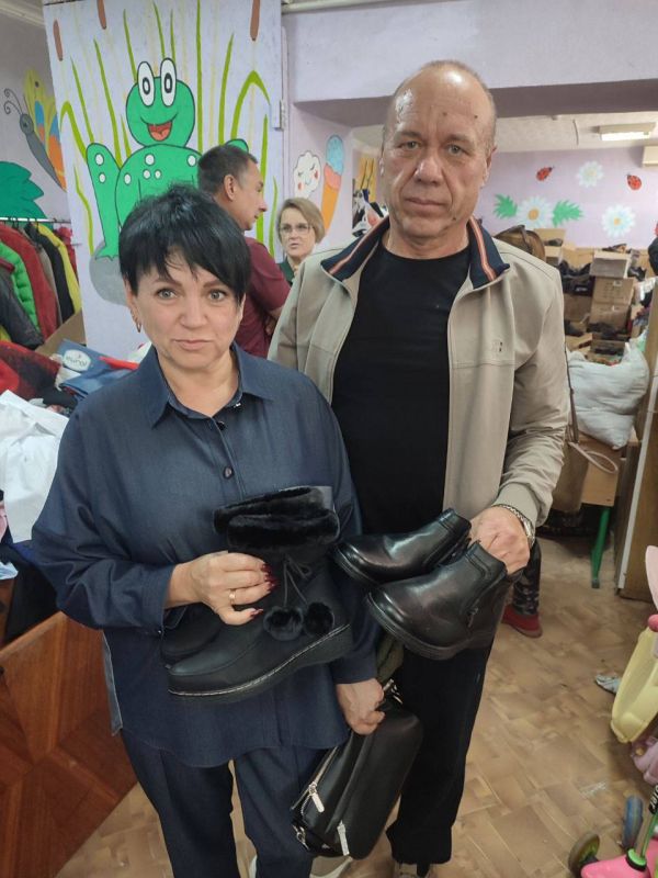 Каждое воскресенье на вещевом складе КСВО ДНР проходит День добрых дел с выдачей гуманитарной помощи Каждое воскресенье на вещевом складе КСВО ДНР проходит День добрых дел с выдачей гуманитарной помощи