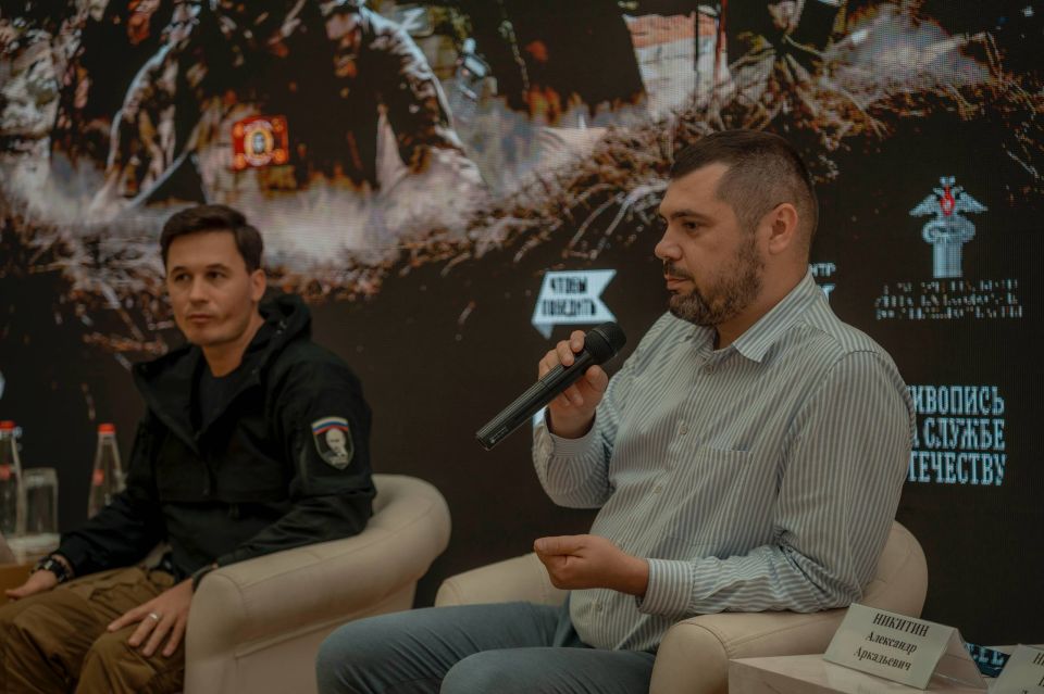 На службе Отечеству. Творческая молодежь ДНР встретилась в формате диалога на равных с представителями фестиваля «Кино на службе Отечеству» и АНО «Евразия» На службе Отечеству. Творческая молодежь ДНР встретилась в формате диалога на равных с представителями фестиваля «Кино на службе Отечеству» и АНО «Евразия»