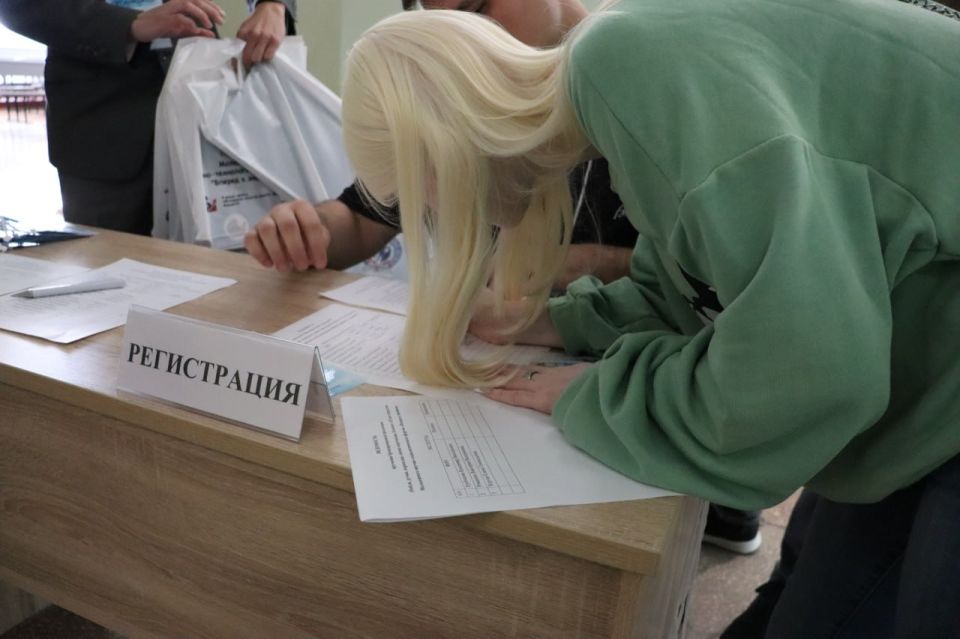 Иван Приходько: Запущен двигатель научно-технического прогресса: в Автомобильно-дорожном институте стартовал форум «Вперёд к знаниям» Иван Приходько: Запущен двигатель научно-технического прогресса: в Автомобильно-дорожном институте стартовал форум «Вперёд к знаниям»