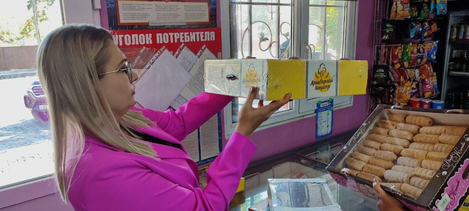Председатель Совета женщин города Тореза Зверева Марина Председатель Совета женщин города Тореза Зверева Марина