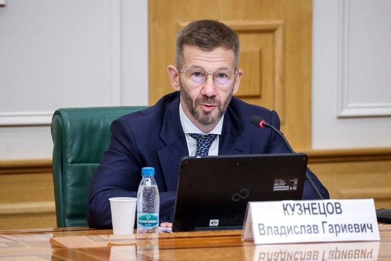 Александр Волошин: #работа_в_СФ. Сегодня в Совете Федерации в рамках проведения Дней Чукотского автономного округа состоялось расширенное заседание Комитета СФ по федеративному устройству, региональной политике, местному... Александр Волошин: #работа_в_СФ. Сегодня в Совете Федерации в рамках проведения Дней Чукотского автономного округа состоялось расширенное заседание Комитета СФ по федеративному устройству, региональной политике, местному...
