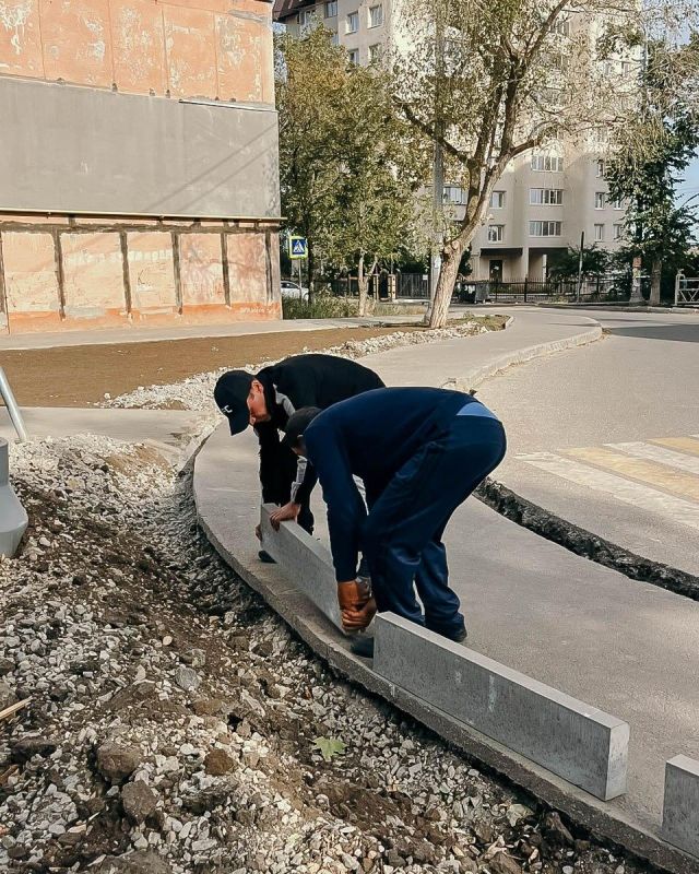 Санкт-Петербург продолжает благоустройство дворов в Жовтневом районе Санкт-Петербург продолжает благоустройство дворов в Жовтневом районе
