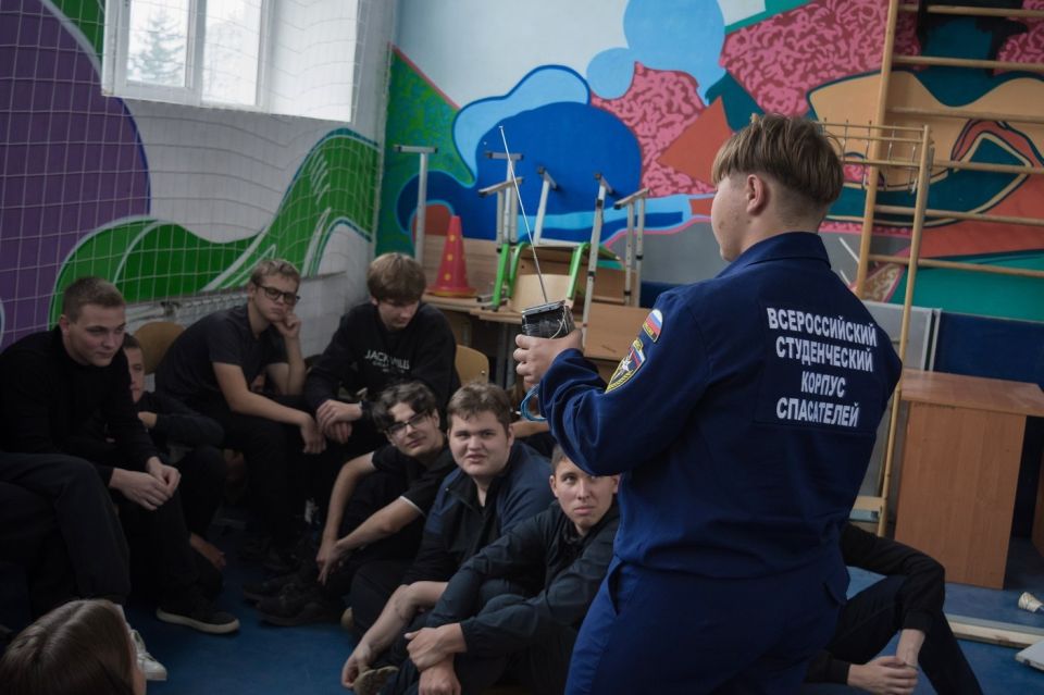 Очередной этап проекта «Школа антитеррора» Донецкого РО ВСКС прошёл на базе Володарской школы №1 и Володарской школы №2 Очередной этап проекта «Школа антитеррора» Донецкого РО ВСКС прошёл на базе Володарской школы №1 и Володарской школы №2