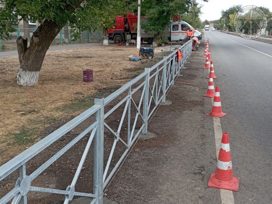 В минувшие выходные на дорогах общего пользования продолжились работы по улучшению дорожной инфраструктуры В минувшие выходные на дорогах общего пользования продолжились работы по улучшению дорожной инфраструктуры
