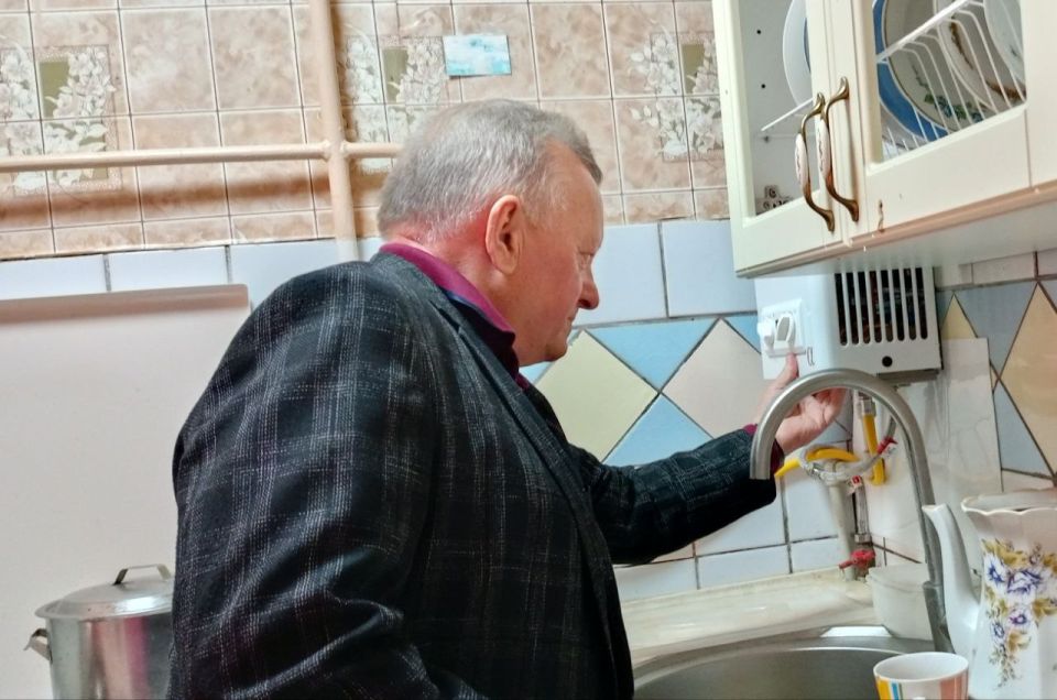 Наталья Бегуненко: В рамках проекта «УПРАВДОМ» партии Единая Россия организован комиссионный выезд в составе заместителя руководителя Управы Петровского внутригородского района Администрации городского округа Донецк Чуба... Наталья Бегуненко: В рамках проекта «УПРАВДОМ» партии Единая Россия организован комиссионный выезд в составе заместителя руководителя Управы Петровского внутригородского района Администрации городского округа Донецк Чуба...