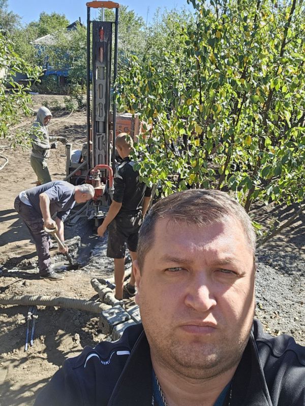Сергей Михалев (фракция «Единая Россия») провел работу с гражданами в Шахтерском муниципальном округе Сергей Михалев (фракция «Единая Россия») провел работу с гражданами в Шахтерском муниципальном округе