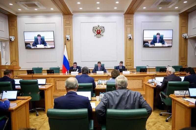 Александр Волошин: #работа_в_СФ. Сегодня в Совете Федерации в рамках проведения Дней Чукотского автономного округа состоялось расширенное заседание Комитета СФ по федеративному устройству, региональной политике, местному... Александр Волошин: #работа_в_СФ. Сегодня в Совете Федерации в рамках проведения Дней Чукотского автономного округа состоялось расширенное заседание Комитета СФ по федеративному устройству, региональной политике, местному...