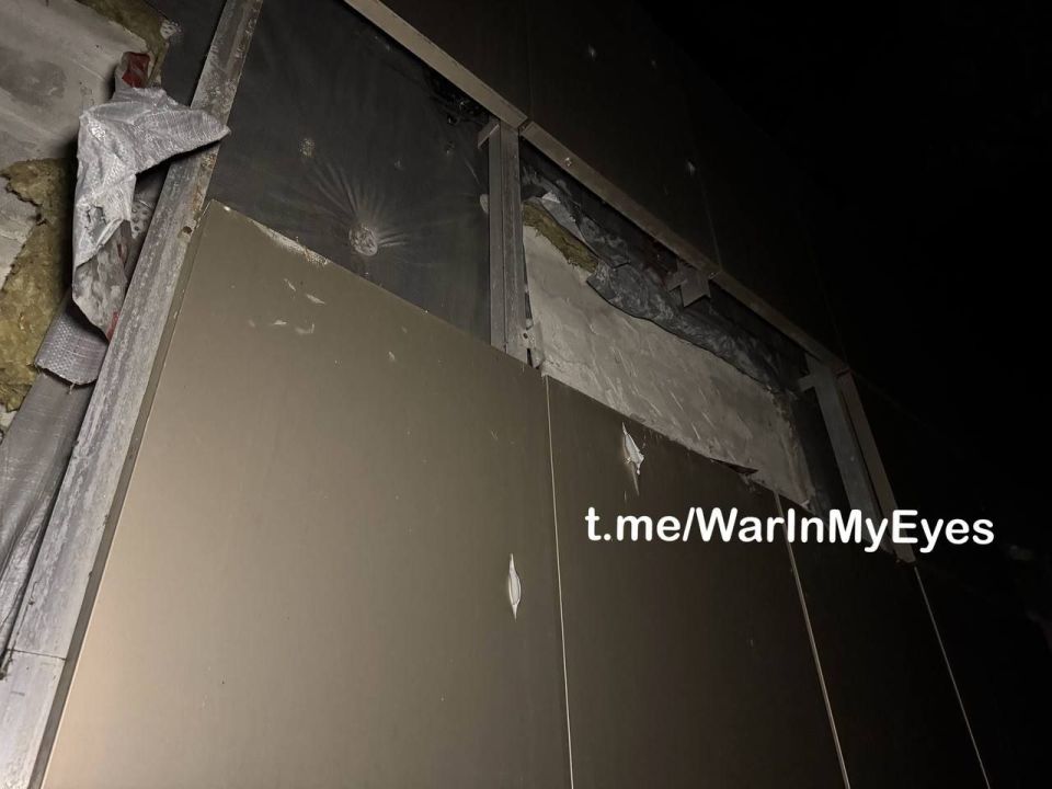 Последствия прилета ударного БПЛА по АЗС в Ленинском районе Донецка, в результате которого ранения получили 5 человек, в том числе ребенок 2022 г.р Последствия прилета ударного БПЛА по АЗС в Ленинском районе Донецка, в результате которого ранения получили 5 человек, в том числе ребенок 2022 г.р