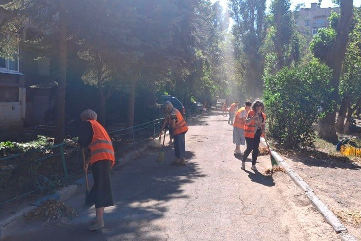 Министерство строительства, архитектуры и ЖКХ ДНР активно участвует в Всероссийском экологическом субботнике «Зеленая Россия» Министерство строительства, архитектуры и ЖКХ ДНР активно участвует в Всероссийском экологическом субботнике «Зеленая Россия»