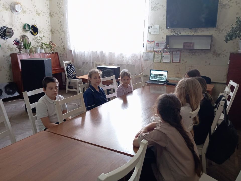 Кинолекторий «Герои в фильмах о войне» Кинолекторий «Герои в фильмах о войне»