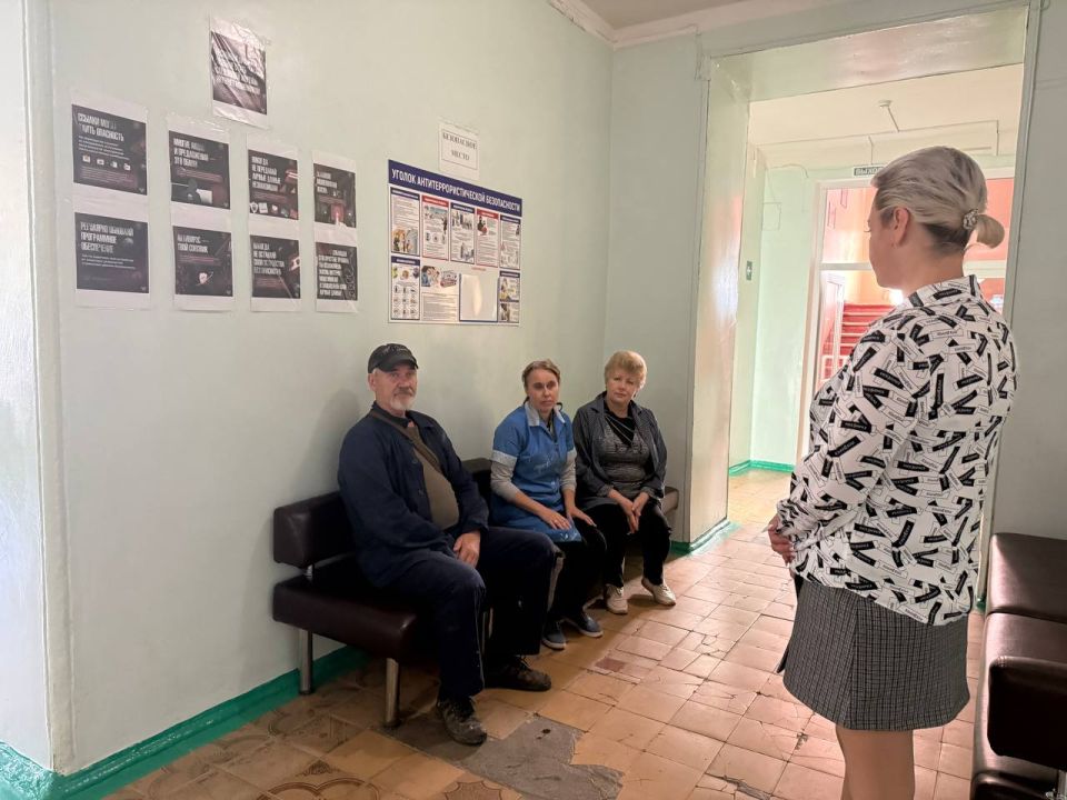 Иван Приходько: В Центрально-Городском районе Горловки прошли встречи лидеров общественного мнения с жителями Иван Приходько: В Центрально-Городском районе Горловки прошли встречи лидеров общественного мнения с жителями