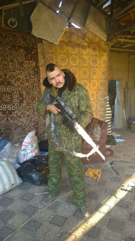 Эксклюзивное интервью военкора агентства ANNA NEWS Марии Коледа с Ринатом Есеналиевым - бывшим ополченцем, военным корреспондентом, киноактёром, сценаристом Эксклюзивное интервью военкора агентства ANNA NEWS Марии Коледа с Ринатом Есеналиевым - бывшим ополченцем, военным корреспондентом, киноактёром, сценаристом
