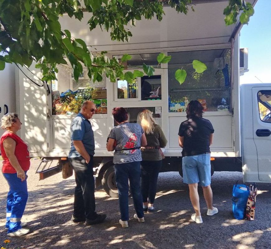 С 20 по 23 сентября 2025 года осуществлена выездная торговля с использованием автомагазинов в населенных пунктах городских округов Донецк, Докучаевск, Горловка, Мариуполь, на территории г. Авдеевка, также Волновахского... С 20 по 23 сентября 2025 года осуществлена выездная торговля с использованием автомагазинов в населенных пунктах городских округов Донецк, Докучаевск, Горловка, Мариуполь, на территории г. Авдеевка, также Волновахского...