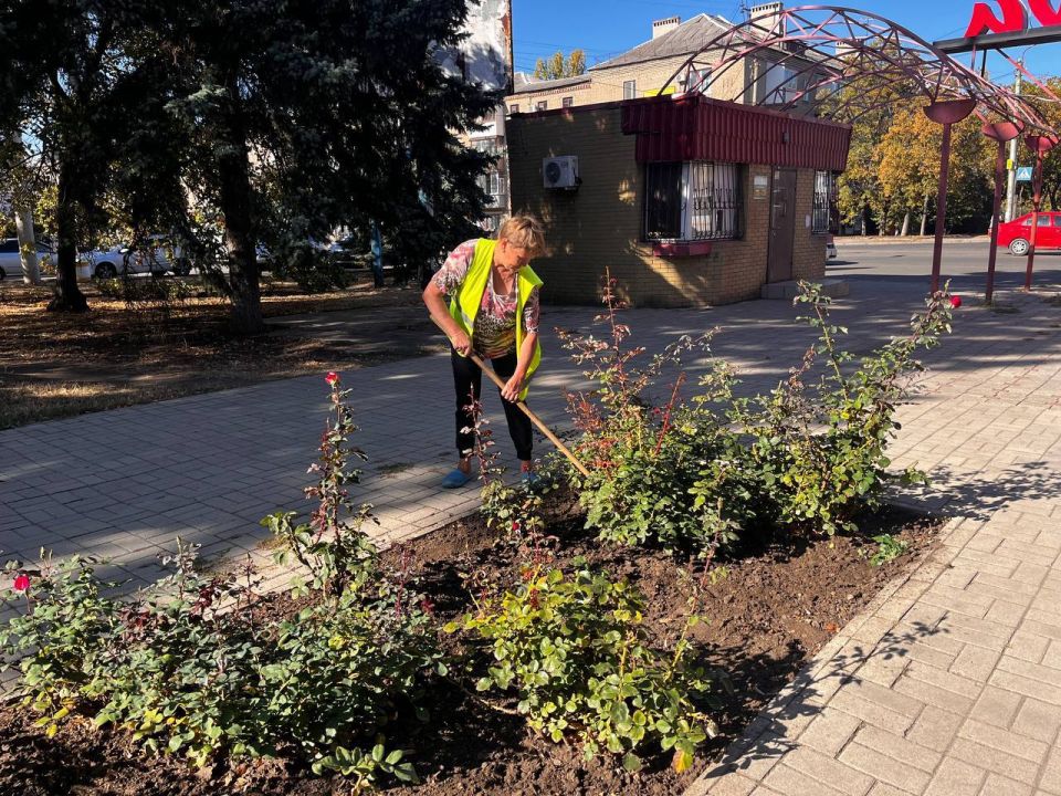 МУП «Простор» ежедневно выполняет все необходимые работы по содержанию городских улиц МУП «Простор» ежедневно выполняет все необходимые работы по содержанию городских улиц