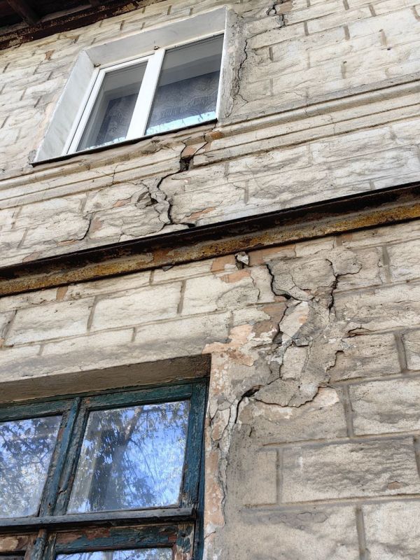 Первый пошел: в Харцызске впервые принято решение о сносе многоквартирного дома Первый пошел: в Харцызске впервые принято решение о сносе многоквартирного дома