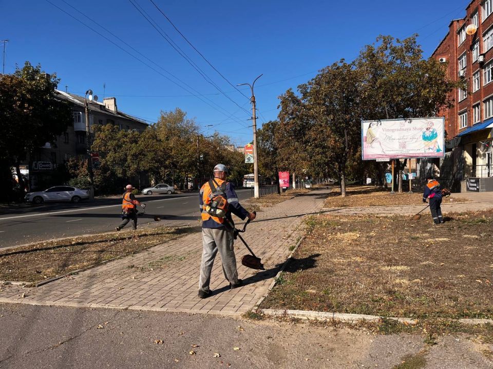 МУП «Простор» ежедневно выполняет все необходимые работы по содержанию городских улиц МУП «Простор» ежедневно выполняет все необходимые работы по содержанию городских улиц