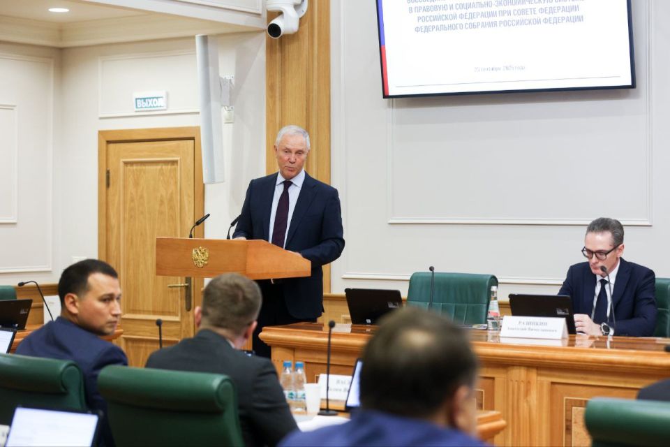 Владимир Константинов: В Совете Федерации России прошло очередное заседание Совета по вопросам интеграции воссоединенных субъектов РФ в правовую и социально-экономическую системы России Владимир Константинов: В Совете Федерации России прошло очередное заседание Совета по вопросам интеграции воссоединенных субъектов РФ в правовую и социально-экономическую системы России