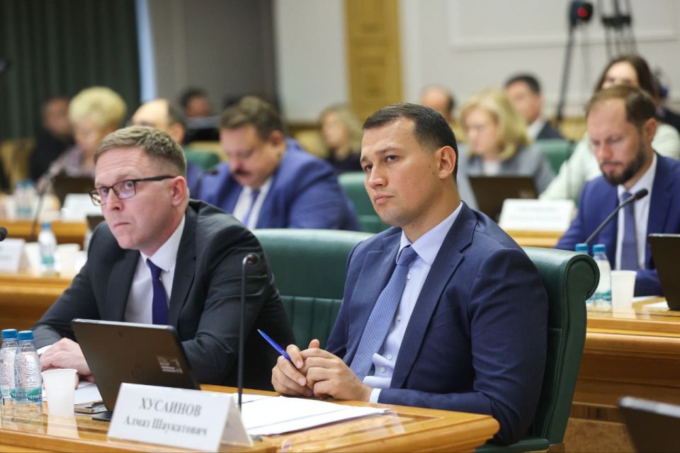 Владимир Константинов: В Совете Федерации России прошло очередное заседание Совета по вопросам интеграции воссоединенных субъектов РФ в правовую и социально-экономическую системы России Владимир Константинов: В Совете Федерации России прошло очередное заседание Совета по вопросам интеграции воссоединенных субъектов РФ в правовую и социально-экономическую системы России