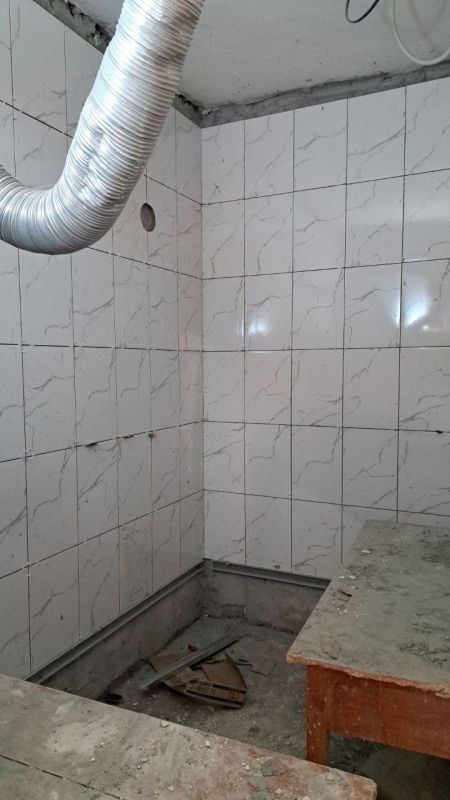 Нижегородские специалисты продолжают работу по восстановлению здания детского соццентра в Харцызске Нижегородские специалисты продолжают работу по восстановлению здания детского соццентра в Харцызске
