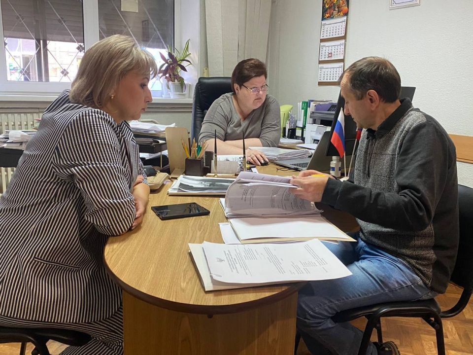 Татьяна Копылова: Сегодня, 24 сентября в Управлении труда и социальной защиты населения Администрации Ворошиловского района города Донецка состоялось заседание Межведомственной комиссии по предоставлению государственной... Татьяна Копылова: Сегодня, 24 сентября в Управлении труда и социальной защиты населения Администрации Ворошиловского района города Донецка состоялось заседание Межведомственной комиссии по предоставлению государственной...