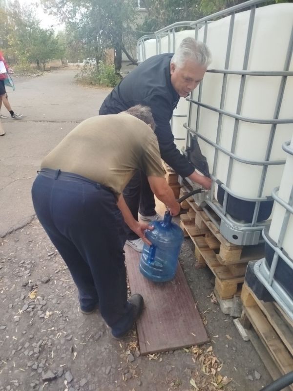 Встреча с трудовым коллективом Встреча с трудовым коллективом