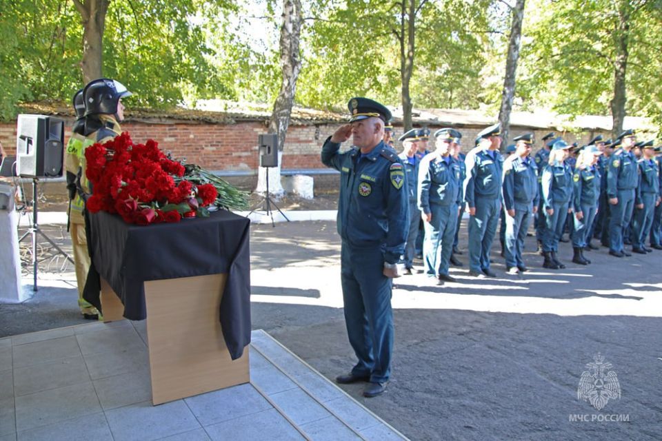 Наследие мужества и отваги: в Горловке открыли мемориальную доску Сергею Никитенко Наследие мужества и отваги: в Горловке открыли мемориальную доску Сергею Никитенко