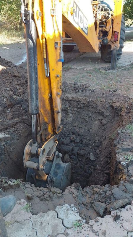 Нижегородские специалисты продолжают работы по восстановлению инженерных сетей в Харцызске Нижегородские специалисты продолжают работы по восстановлению инженерных сетей в Харцызске