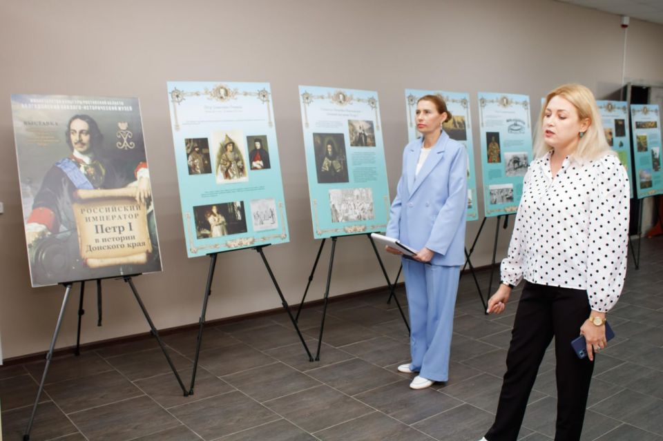 В Донецком республиканском краеведческом музее состоялось открытие планшетной выставки «Российский император Петр I в истории Донского края» В Донецком республиканском краеведческом музее состоялось открытие планшетной выставки «Российский император Петр I в истории Донского края»