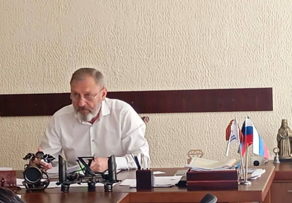 Борис Трима: В Мангуше обсудили актуальные вопросы здравоохранения Борис Трима: В Мангуше обсудили актуальные вопросы здравоохранения