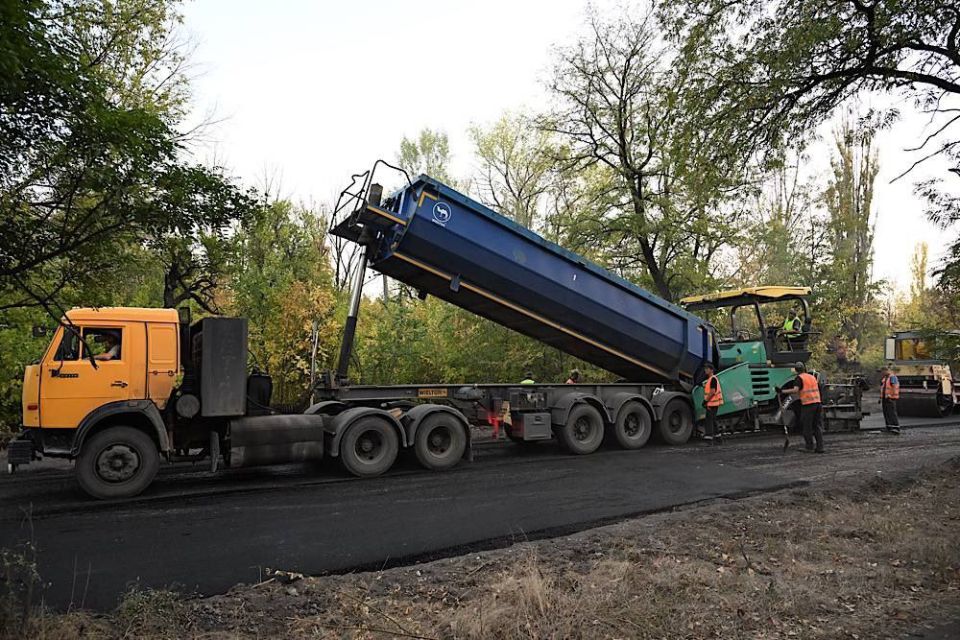 Денис Пушилин: К середине октября отремонтируем дорогу в Красногвардейском районе Макеевки Денис Пушилин: К середине октября отремонтируем дорогу в Красногвардейском районе Макеевки