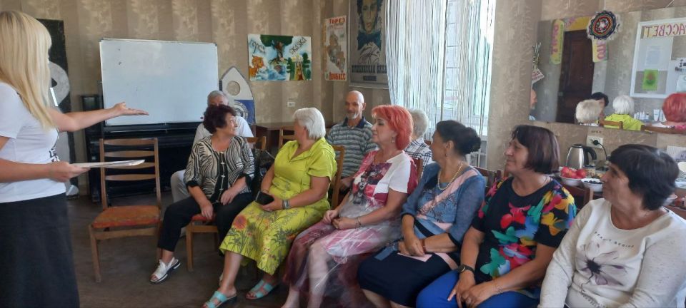 ПОДРУЖИСЬ С ГИГИЕНОЙ. В клубе здоровья и красоты «Гармония» МБУ «ДК им. В. Маяковского г. о. Торез ПОДРУЖИСЬ С ГИГИЕНОЙ. В клубе здоровья и красоты «Гармония» МБУ «ДК им. В. Маяковского г. о. Торез