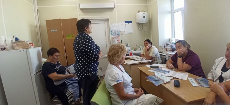 Сергей Филиндаш, депутат Волновахского муниципального совета от партии "Единая Россия", обеспечил доставку гуманитарной помощи, включающей детские вещи и игрушки, в Волновахскую амбулаторию №1 Сергей Филиндаш, депутат Волновахского муниципального совета от партии "Единая Россия", обеспечил доставку гуманитарной помощи, включающей детские вещи и игрушки, в Волновахскую амбулаторию №1