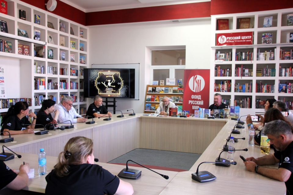 «Звёзды над Донбассом» в библиотеке имени Н.К. Крупской «Звёзды над Донбассом» в библиотеке имени Н.К. Крупской