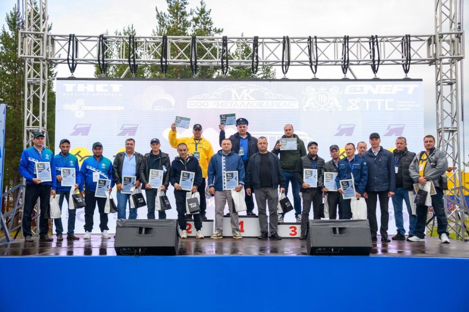 Водитель из Волновахи отмечен дипломом на конкурсе профмастерства на Ямале Водитель из Волновахи отмечен дипломом на конкурсе профмастерства на Ямале