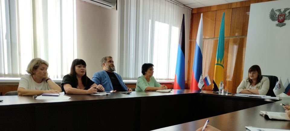 Валентина Харлашка: В городском округе Макеевка состоялось заседание политического совета местного отделения Всероссийской политической партии «Единая Россия» Валентина Харлашка: В городском округе Макеевка состоялось заседание политического совета местного отделения Всероссийской политической партии «Единая Россия»