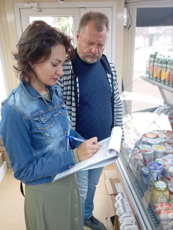 Рейд по объектам торговли. В целях осуществления проекта «Народный контроль» партии «Единая Россия», 25 сентября 2025 года был проведен рейд по торговым объектам городского округа Енакиево Донецкой Народной Республики, в... Рейд по объектам торговли. В целях осуществления проекта «Народный контроль» партии «Единая Россия», 25 сентября 2025 года был проведен рейд по торговым объектам городского округа Енакиево Донецкой Народной Республики, в...
