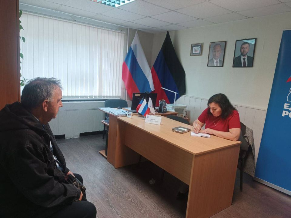 В общественной приёмной прошёл приём депутата городского совета В общественной приёмной прошёл приём депутата городского совета