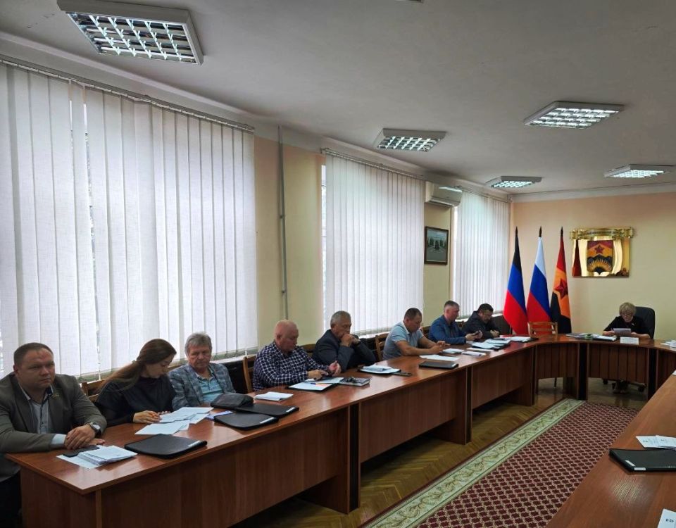 Муниципальные депутаты рассмотрели важные вопросы Муниципальные депутаты рассмотрели важные вопросы