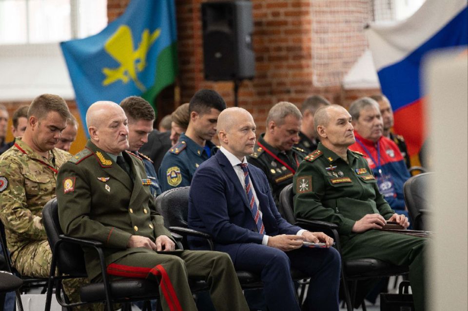 Вице-премьер Ольга Макеева приняла участие в работе Международного конгресса "Регби в системе физической подготовки вооруженных сил РФ и силовых структур Вице-премьер Ольга Макеева приняла участие в работе Международного конгресса "Регби в системе физической подготовки вооруженных сил РФ и силовых структур